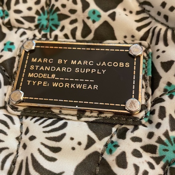 Marc Jacobs Workwear Puffy Tote - Picture 3 of 9